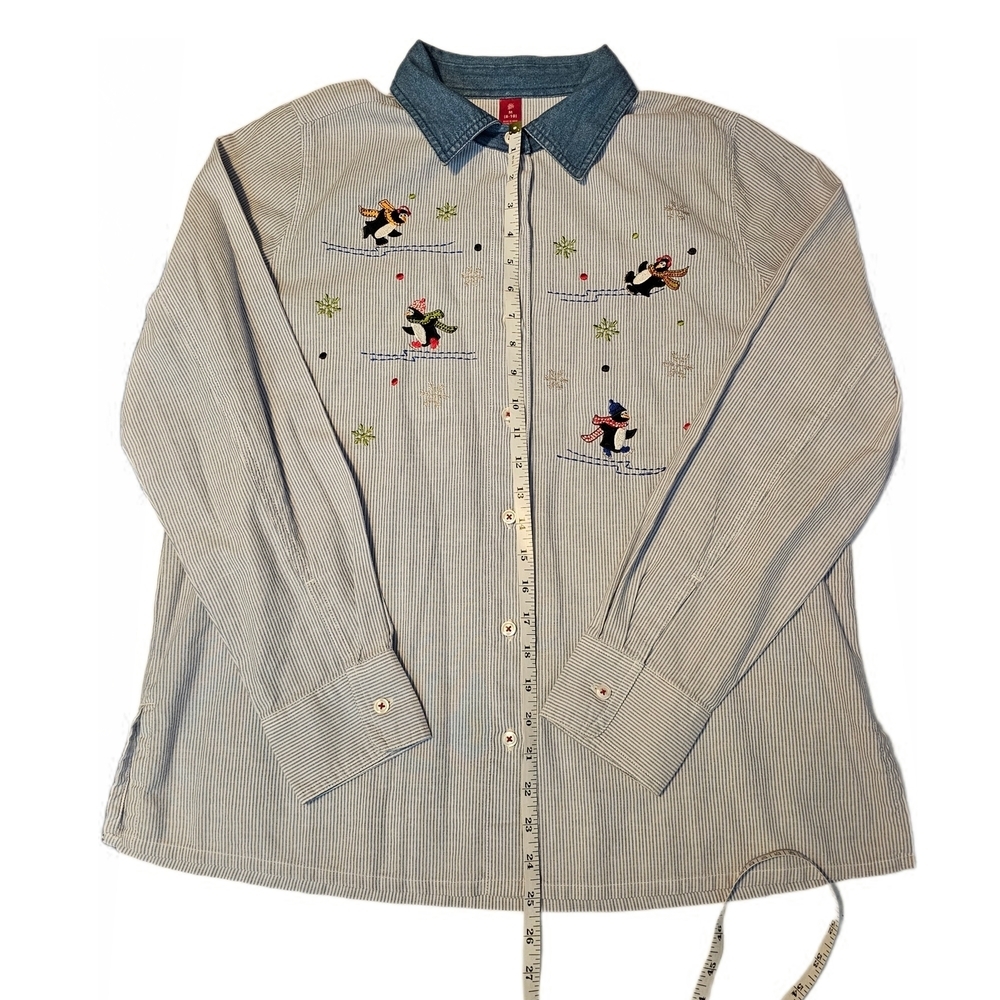 Holiday Embroidered Penguin Skating Shirt Woman’s Medium Button Down Long Sleeve - Picture 12 of 16